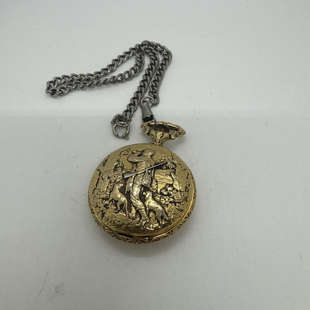 Vintage Majestime 17 Jewel Mens Pocket Watch Gold Tone Hunting Wind-Up Working